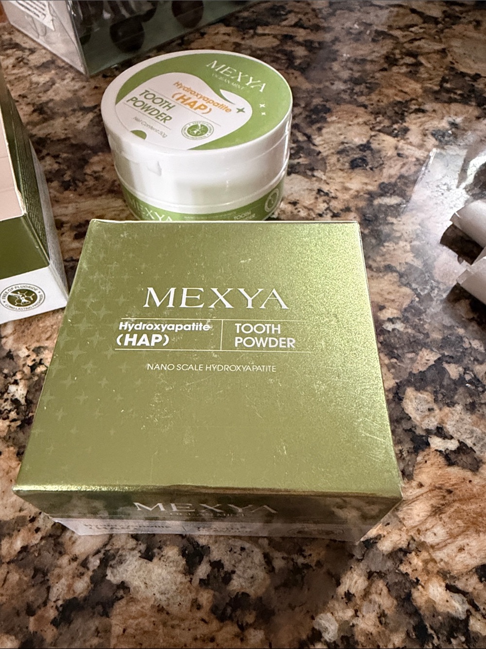 Green Hydroxyapatite (HAP) Tooth Powder - Whitening & Remineralizing